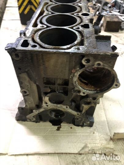 Блок двигтаеля Volkswagen BSE