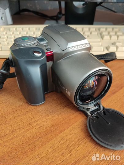 Фотоаппарат olimpus IS-300