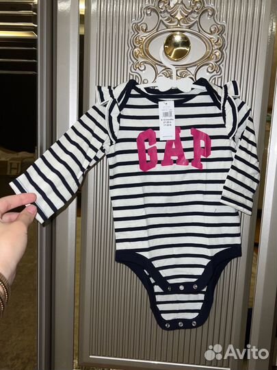 Боди gap для девочки 6-12 мес