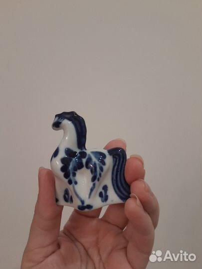 Статуэтка лошадка гжель