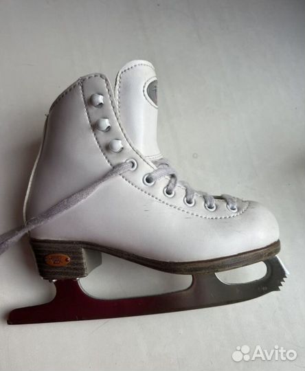 Фигурные коньки Riedell