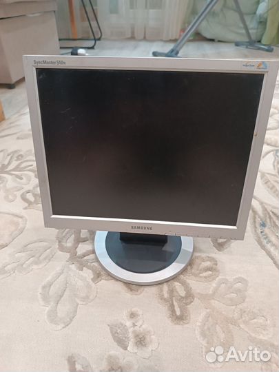 Монитор Samsung