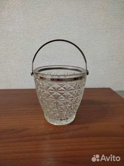 Ваза с ободком и ручкой, стекло СССР