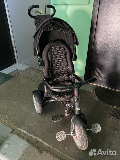 Детский велосипед с ручкой bentley