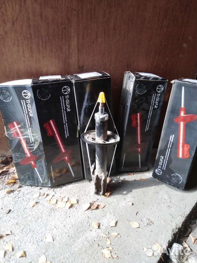 Стойка амортизатор перед