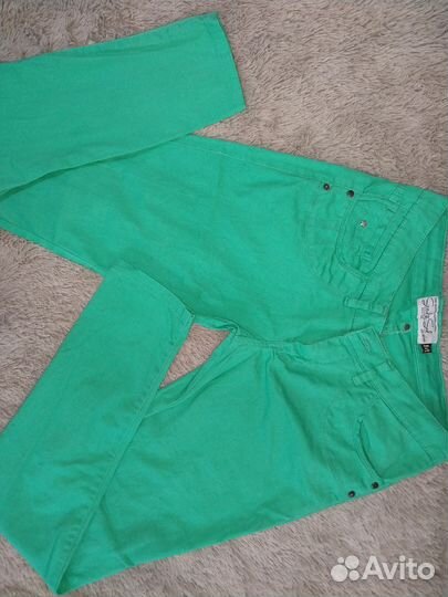 Джинсы женские