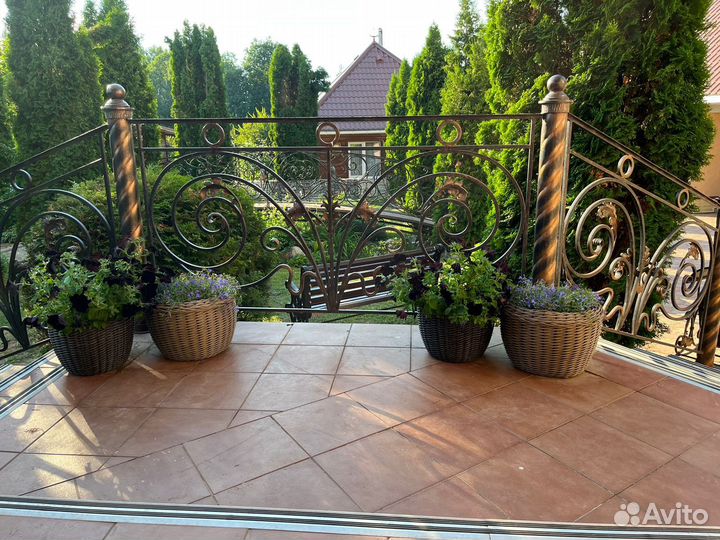 Кашпо для цветов