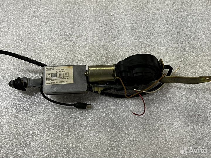 Антенна Mercedes Benz W126