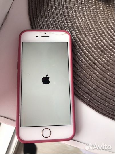 Телефон iPhone 6s