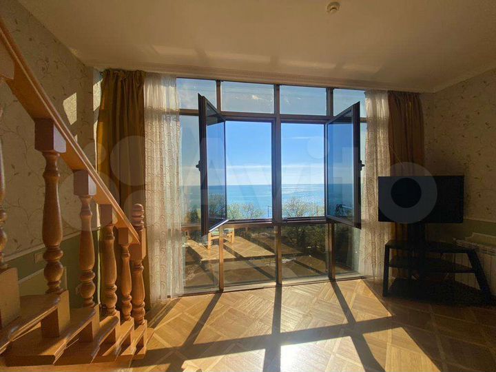 2-к. квартира, 120 м², 8/8 эт.