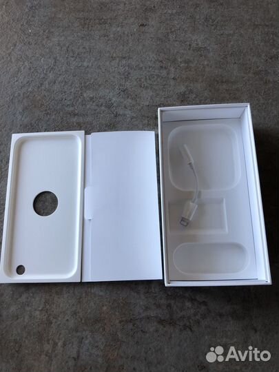 Коробка от iPhone 6