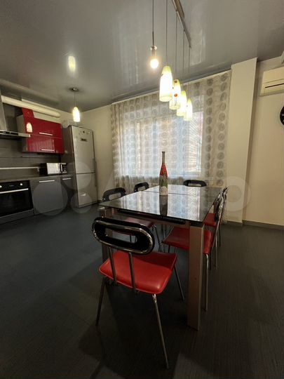 3-к. квартира, 108 м², 3/9 эт.