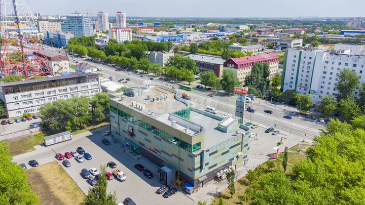 Сдам торговое помещение, 600 м²