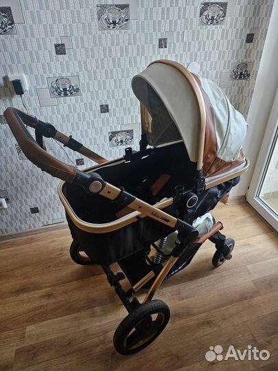 Коляска 3 в 1 с автолюлькой