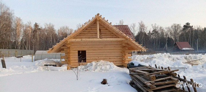 Сруб бани из бревна ручной рубки не бруса 5x5