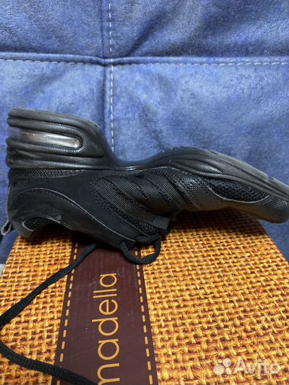 Кроссовки для танцев 36 размер