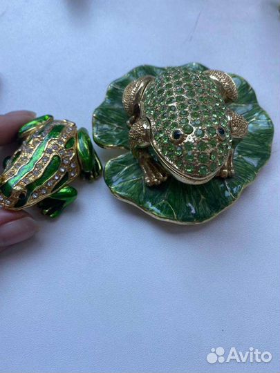 Металлические шкатулки со стразами