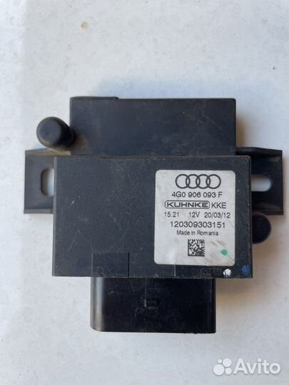 Блок управления бензонасосом Audi A4 B8