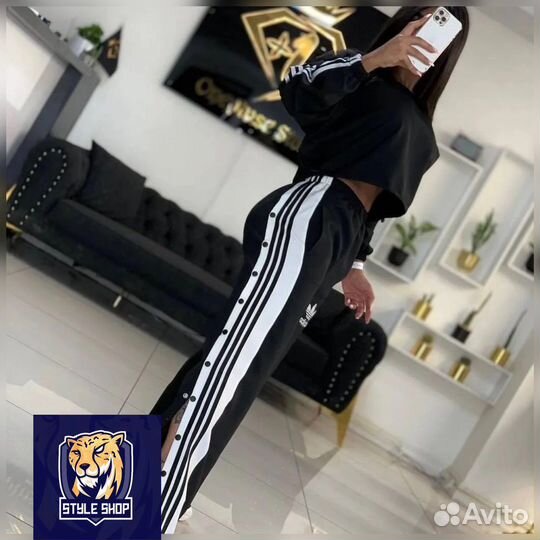 Спортивный костюм adidas женский