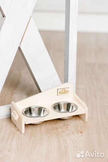 Подставка под миски