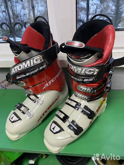 Горнолыжные ботинки Atomic 27.5 130
