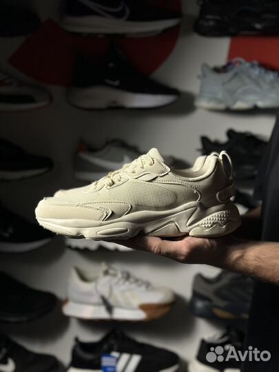 Кроссовки Adidas Ozweego