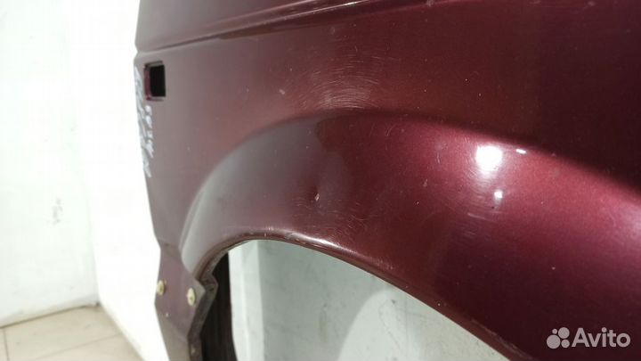 Крыло переднее правое