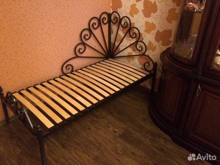 Кровать детская