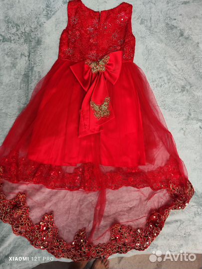 Нарядное платье