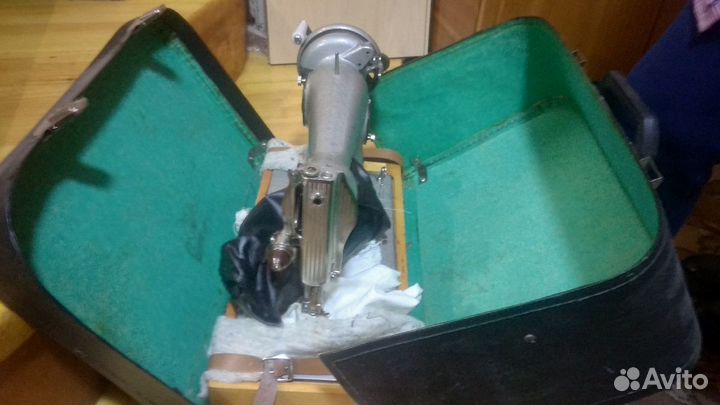 Швейная машинка новая ручная ножная СССР