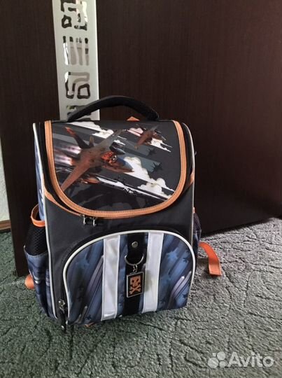 Рюкзак школьшый