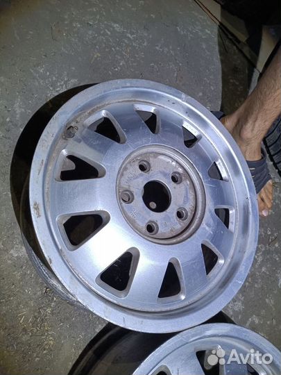 Диск диски Audi R 15 4B0601025N