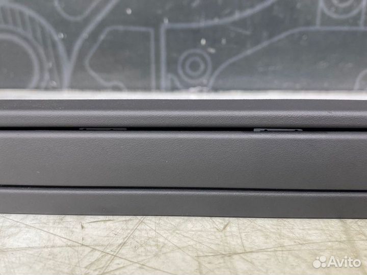 Шторка двери задняя правая Audi A8 D3 BFM 2005