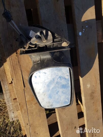 Зеркало правое LADA Granta