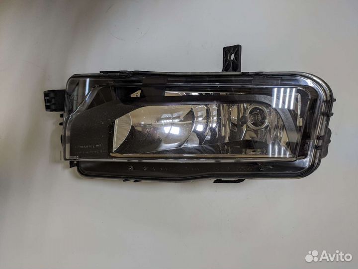 Противотуманная фара правая Volkswagen Transporter