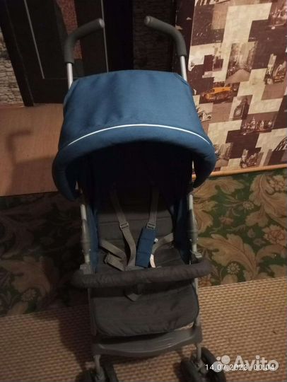Прогулочная коляска трость