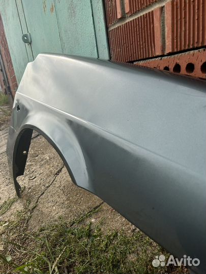 Крыло правое на ваз 2114