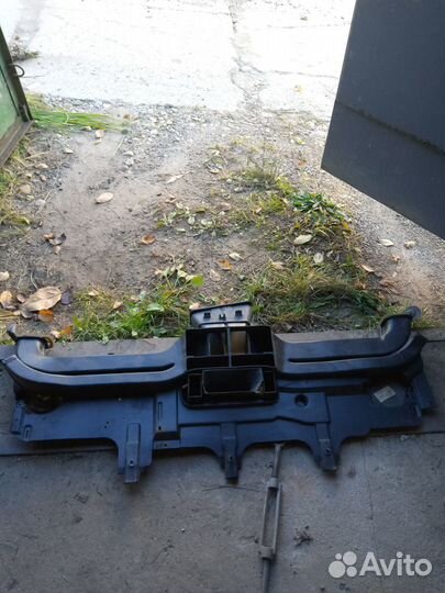 Воздуховод отопителя Додж Караван