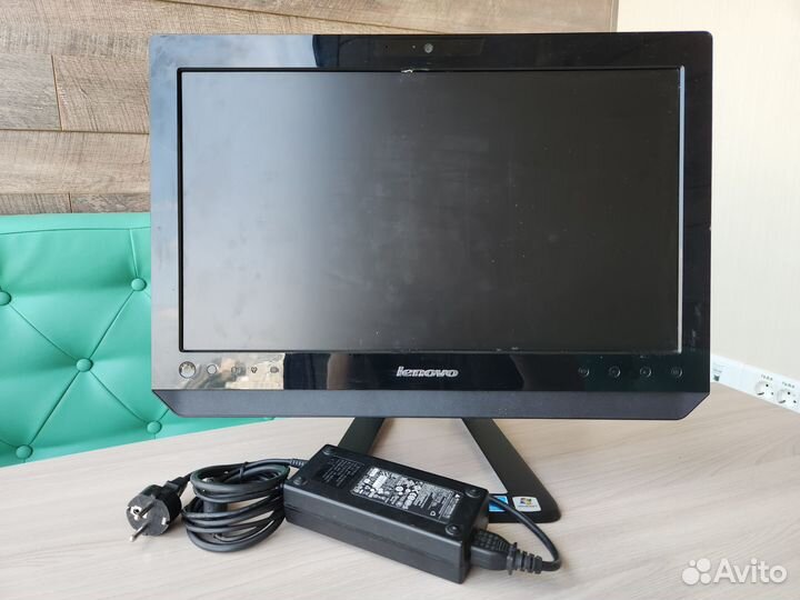 Моноблок Lenovo C320 20