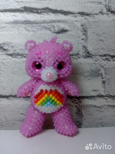 Заботливый мишка из бисера