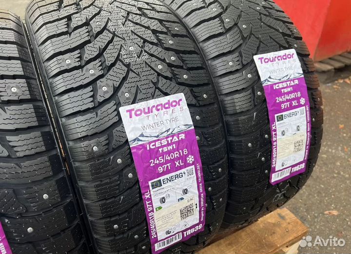 Tourador Ice Star TSW1 245/40 R18 и 265/35 R18 29T
