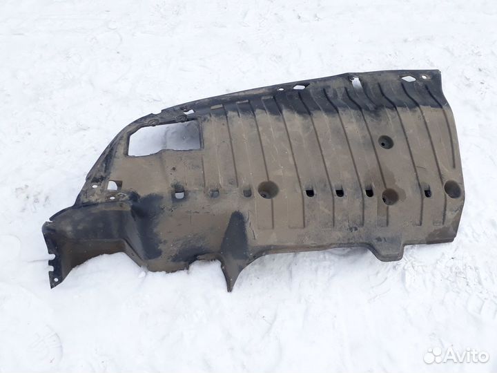 Пыльник заднего бампера Honda CR-V 4