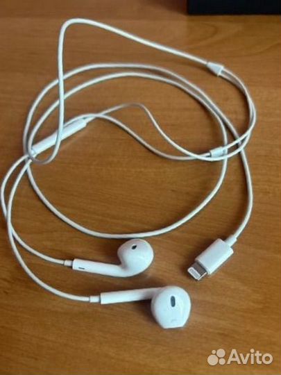 Наушники apple earpods lightning
