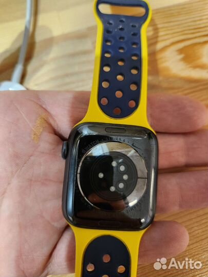 Часы apple watch 6 44 mm nike