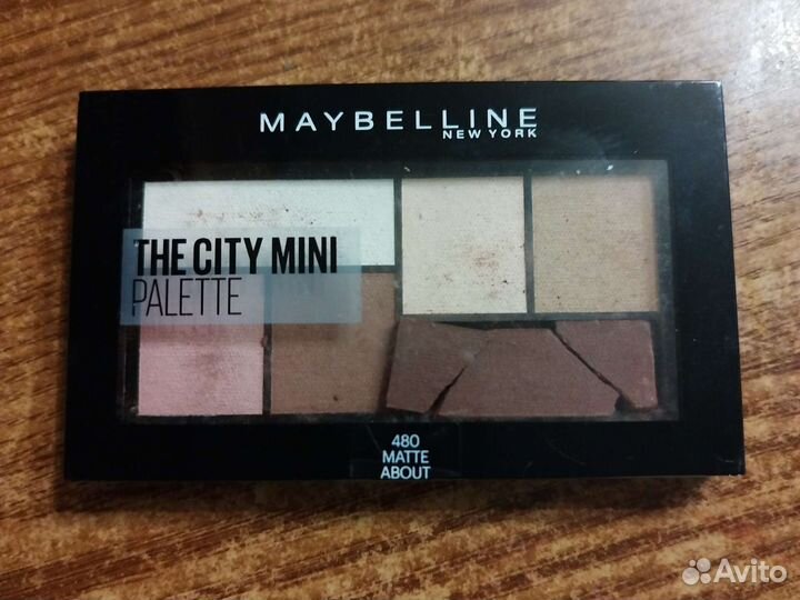 Тени для век Maybelline