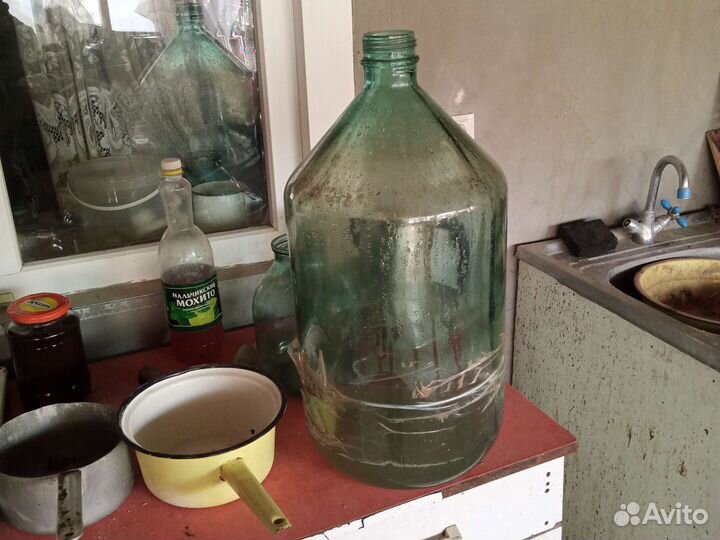 Бутылка стеклянная 20 литров