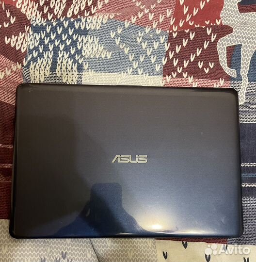 Asus e203m