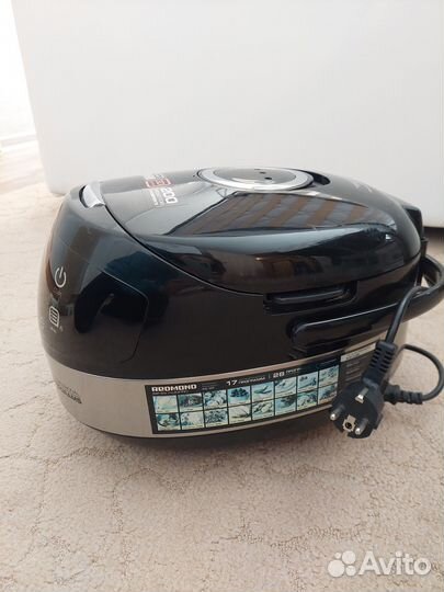 Мультиварка Redmond rmc-m90