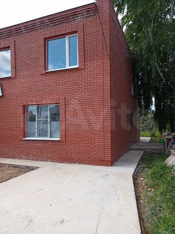 Дом 165 м² на участке 8,3 сот.