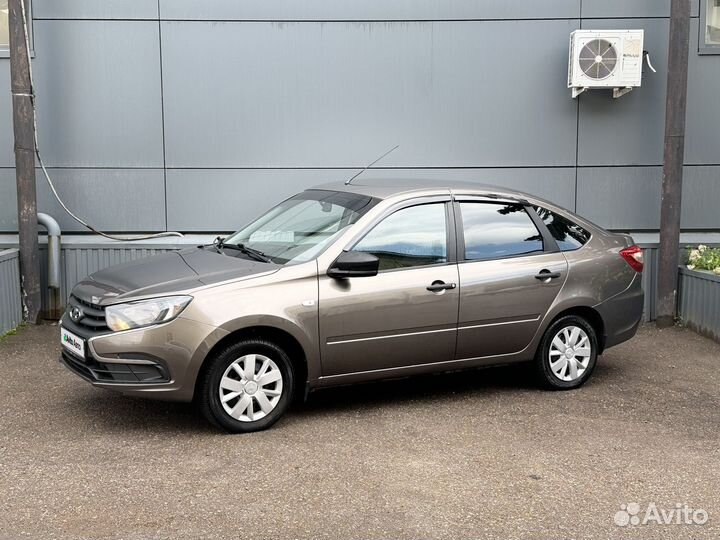 LADA Granta 1.6 МТ, 2019, 80 000 км